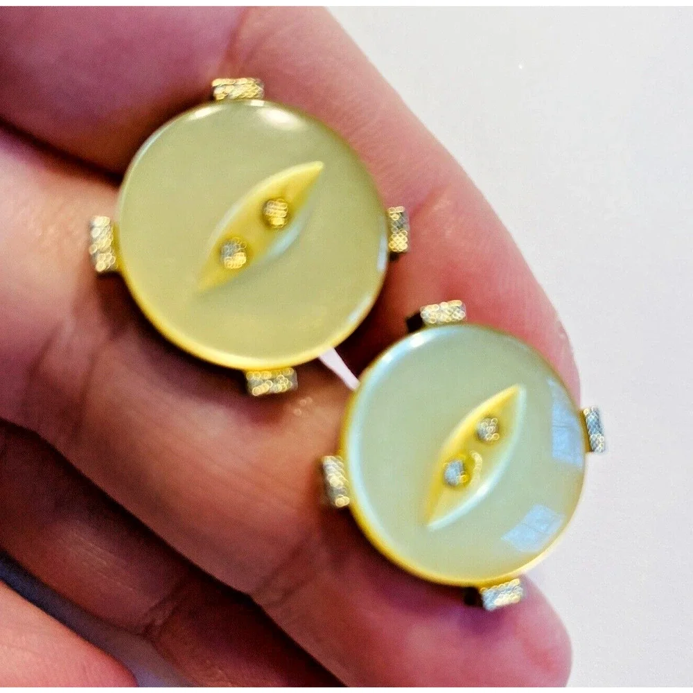 Vintage Mid Century Cufflinks Yellow Moonglow Thermoset Button Fronts Novelty
